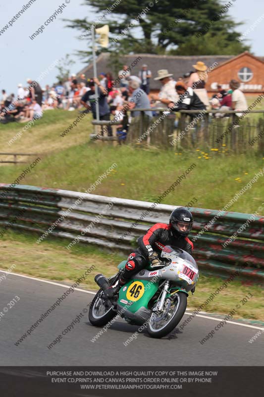 Vintage motorcycle club;eventdigitalimages;mallory park;mallory park trackday photographs;no limits trackdays;peter wileman photography;trackday digital images;trackday photos;vmcc festival 1000 bikes photographs