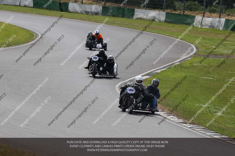 Vintage motorcycle club;eventdigitalimages;mallory park;mallory park trackday photographs;no limits trackdays;peter wileman photography;trackday digital images;trackday photos;vmcc festival 1000 bikes photographs