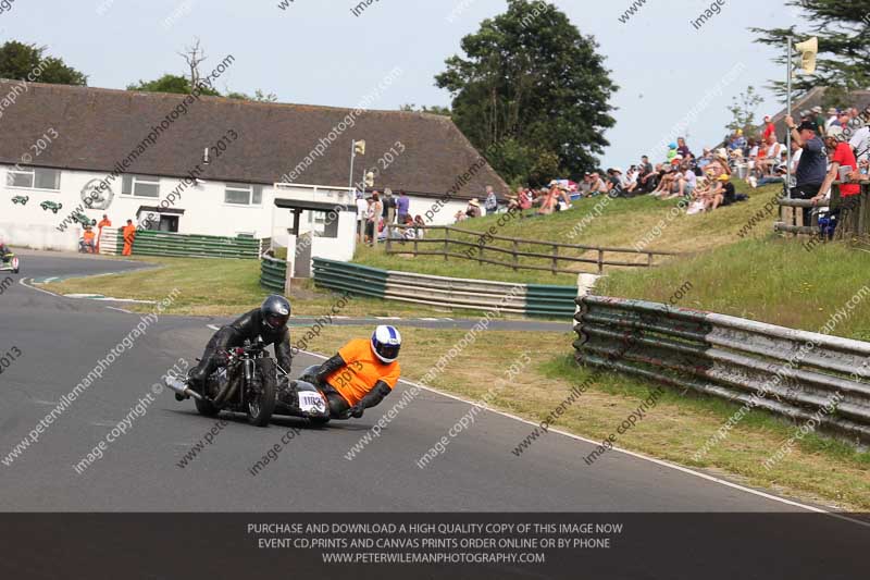 Vintage motorcycle club;eventdigitalimages;mallory park;mallory park trackday photographs;no limits trackdays;peter wileman photography;trackday digital images;trackday photos;vmcc festival 1000 bikes photographs