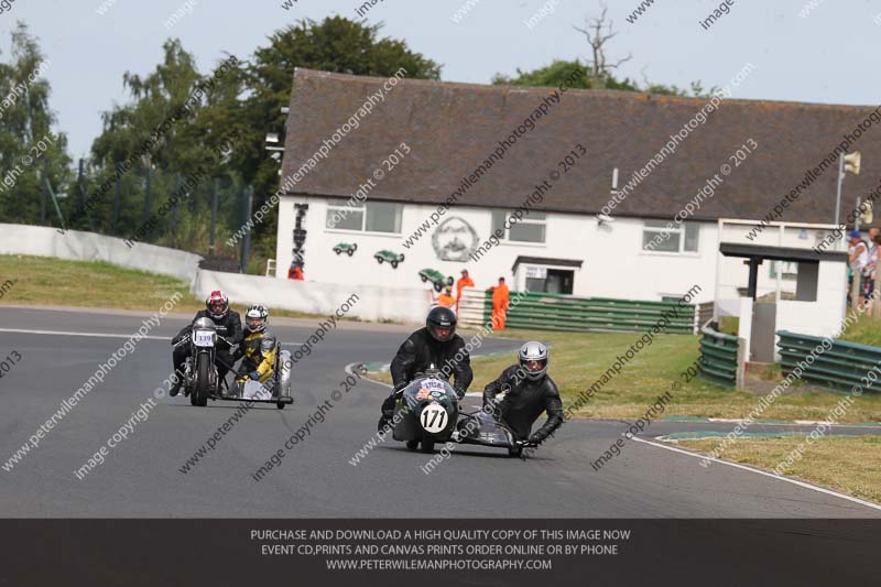 Vintage motorcycle club;eventdigitalimages;mallory park;mallory park trackday photographs;no limits trackdays;peter wileman photography;trackday digital images;trackday photos;vmcc festival 1000 bikes photographs