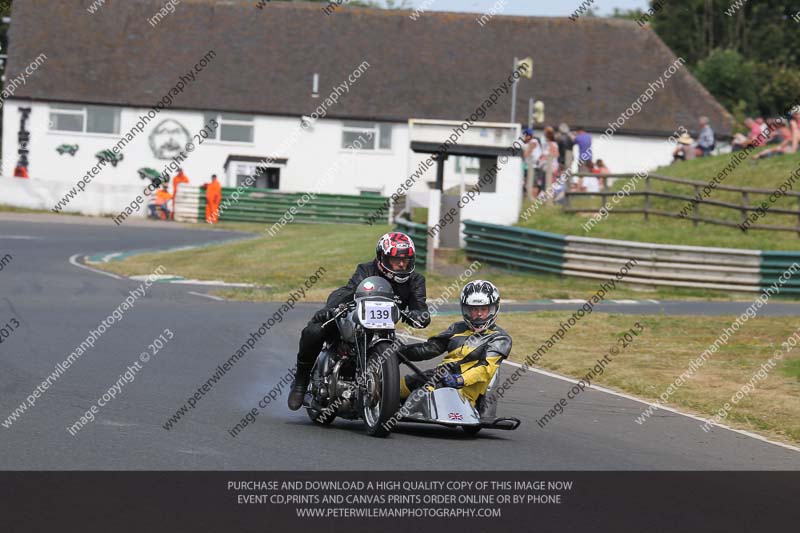 Vintage motorcycle club;eventdigitalimages;mallory park;mallory park trackday photographs;no limits trackdays;peter wileman photography;trackday digital images;trackday photos;vmcc festival 1000 bikes photographs