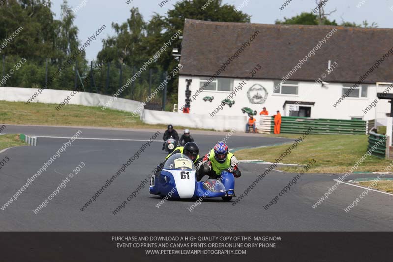 Vintage motorcycle club;eventdigitalimages;mallory park;mallory park trackday photographs;no limits trackdays;peter wileman photography;trackday digital images;trackday photos;vmcc festival 1000 bikes photographs