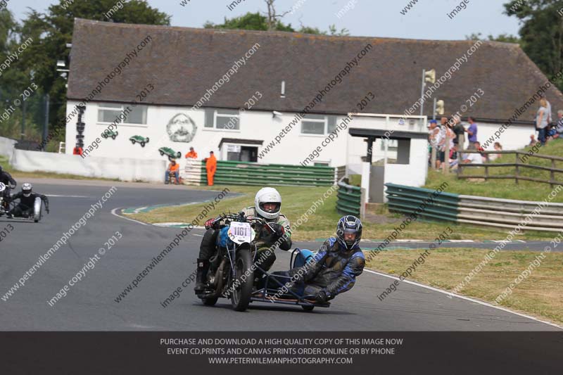 Vintage motorcycle club;eventdigitalimages;mallory park;mallory park trackday photographs;no limits trackdays;peter wileman photography;trackday digital images;trackday photos;vmcc festival 1000 bikes photographs