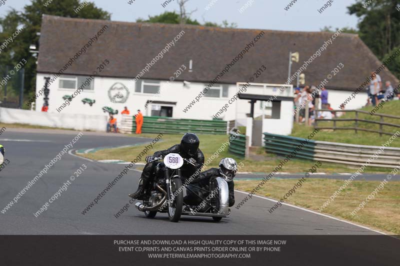 Vintage motorcycle club;eventdigitalimages;mallory park;mallory park trackday photographs;no limits trackdays;peter wileman photography;trackday digital images;trackday photos;vmcc festival 1000 bikes photographs