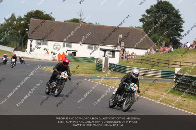 Vintage motorcycle club;eventdigitalimages;mallory park;mallory park trackday photographs;no limits trackdays;peter wileman photography;trackday digital images;trackday photos;vmcc festival 1000 bikes photographs