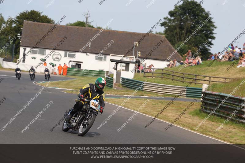 Vintage motorcycle club;eventdigitalimages;mallory park;mallory park trackday photographs;no limits trackdays;peter wileman photography;trackday digital images;trackday photos;vmcc festival 1000 bikes photographs