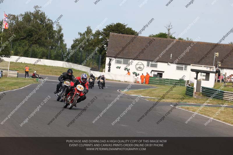 Vintage motorcycle club;eventdigitalimages;mallory park;mallory park trackday photographs;no limits trackdays;peter wileman photography;trackday digital images;trackday photos;vmcc festival 1000 bikes photographs