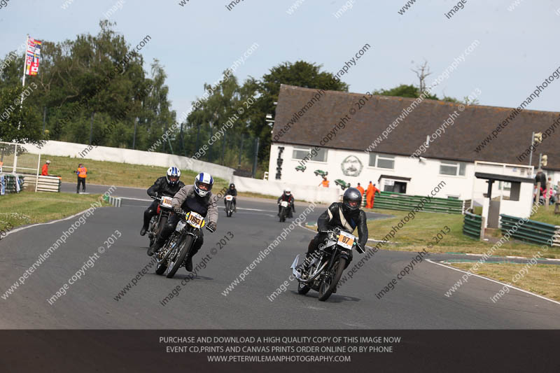 Vintage motorcycle club;eventdigitalimages;mallory park;mallory park trackday photographs;no limits trackdays;peter wileman photography;trackday digital images;trackday photos;vmcc festival 1000 bikes photographs