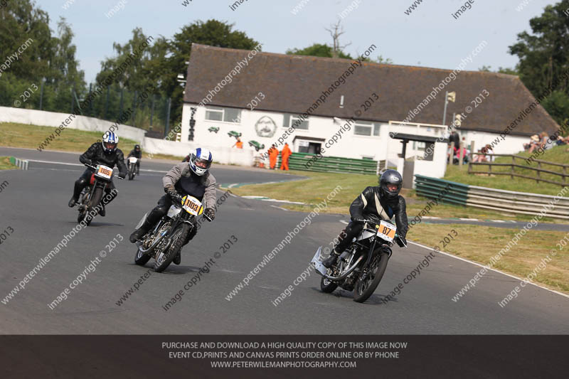 Vintage motorcycle club;eventdigitalimages;mallory park;mallory park trackday photographs;no limits trackdays;peter wileman photography;trackday digital images;trackday photos;vmcc festival 1000 bikes photographs