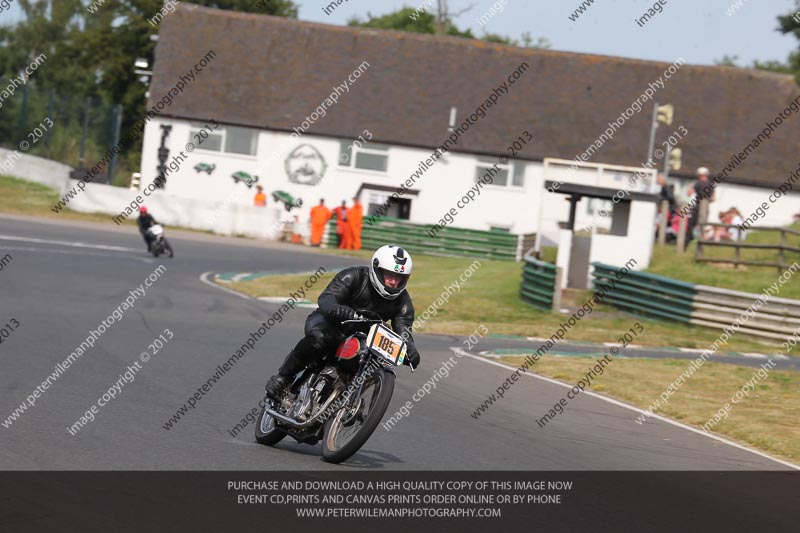 Vintage motorcycle club;eventdigitalimages;mallory park;mallory park trackday photographs;no limits trackdays;peter wileman photography;trackday digital images;trackday photos;vmcc festival 1000 bikes photographs