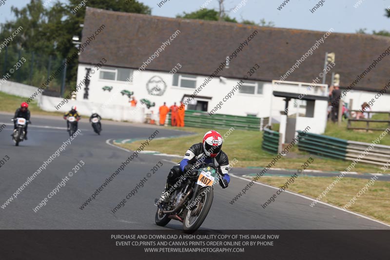 Vintage motorcycle club;eventdigitalimages;mallory park;mallory park trackday photographs;no limits trackdays;peter wileman photography;trackday digital images;trackday photos;vmcc festival 1000 bikes photographs