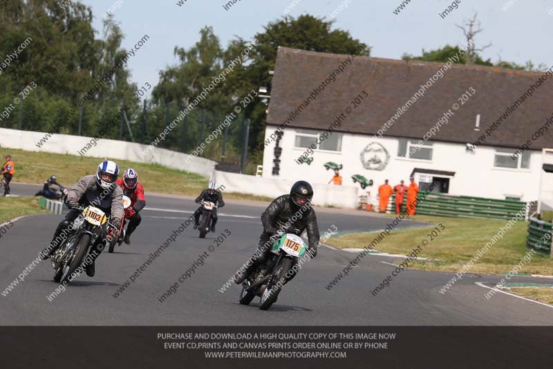 Vintage motorcycle club;eventdigitalimages;mallory park;mallory park trackday photographs;no limits trackdays;peter wileman photography;trackday digital images;trackday photos;vmcc festival 1000 bikes photographs