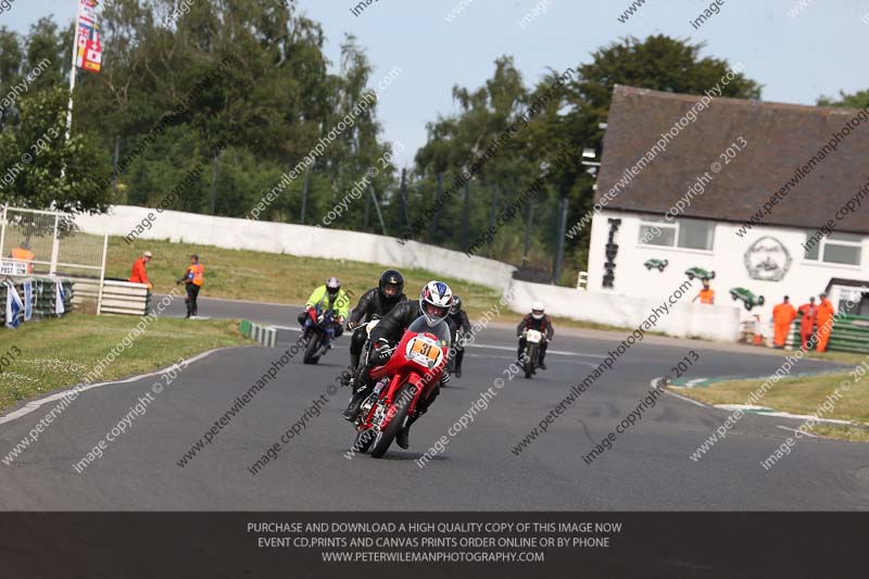 Vintage motorcycle club;eventdigitalimages;mallory park;mallory park trackday photographs;no limits trackdays;peter wileman photography;trackday digital images;trackday photos;vmcc festival 1000 bikes photographs