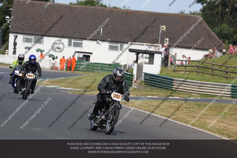 Vintage motorcycle club;eventdigitalimages;mallory park;mallory park trackday photographs;no limits trackdays;peter wileman photography;trackday digital images;trackday photos;vmcc festival 1000 bikes photographs