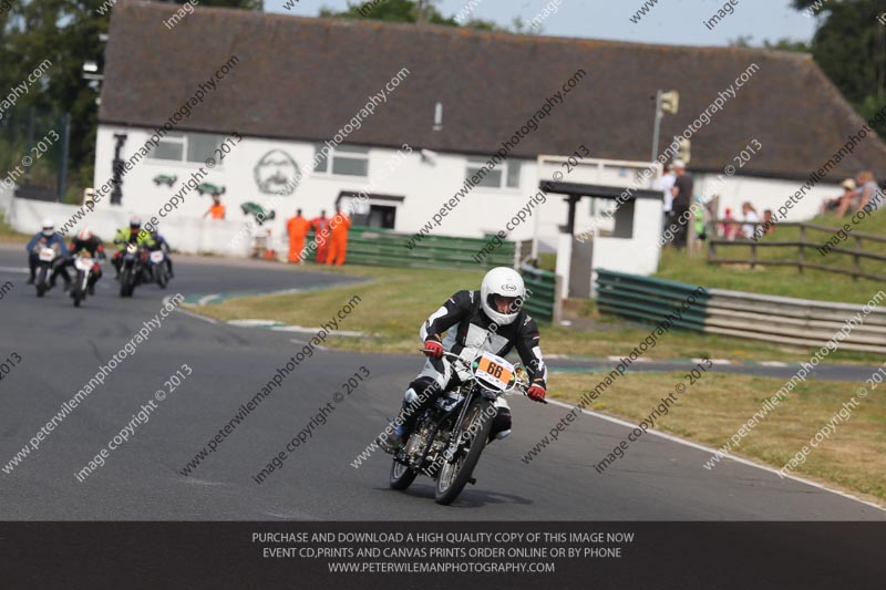 Vintage motorcycle club;eventdigitalimages;mallory park;mallory park trackday photographs;no limits trackdays;peter wileman photography;trackday digital images;trackday photos;vmcc festival 1000 bikes photographs