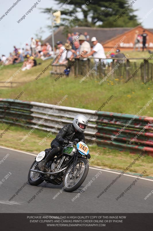 Vintage motorcycle club;eventdigitalimages;mallory park;mallory park trackday photographs;no limits trackdays;peter wileman photography;trackday digital images;trackday photos;vmcc festival 1000 bikes photographs