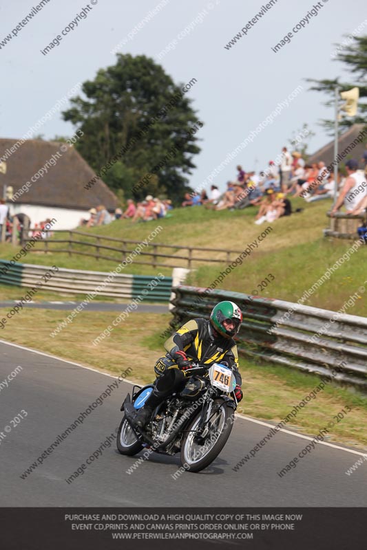 Vintage motorcycle club;eventdigitalimages;mallory park;mallory park trackday photographs;no limits trackdays;peter wileman photography;trackday digital images;trackday photos;vmcc festival 1000 bikes photographs