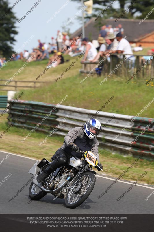 Vintage motorcycle club;eventdigitalimages;mallory park;mallory park trackday photographs;no limits trackdays;peter wileman photography;trackday digital images;trackday photos;vmcc festival 1000 bikes photographs