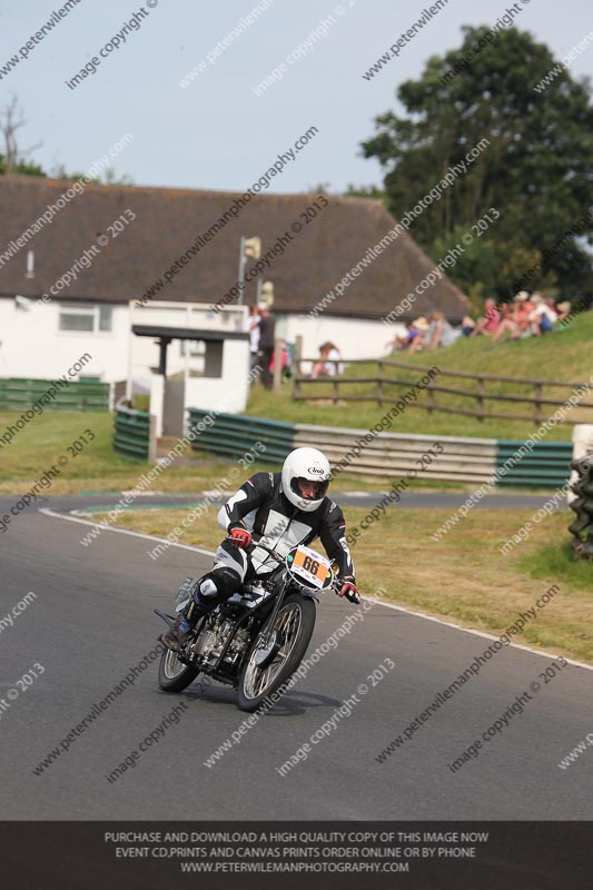 Vintage motorcycle club;eventdigitalimages;mallory park;mallory park trackday photographs;no limits trackdays;peter wileman photography;trackday digital images;trackday photos;vmcc festival 1000 bikes photographs