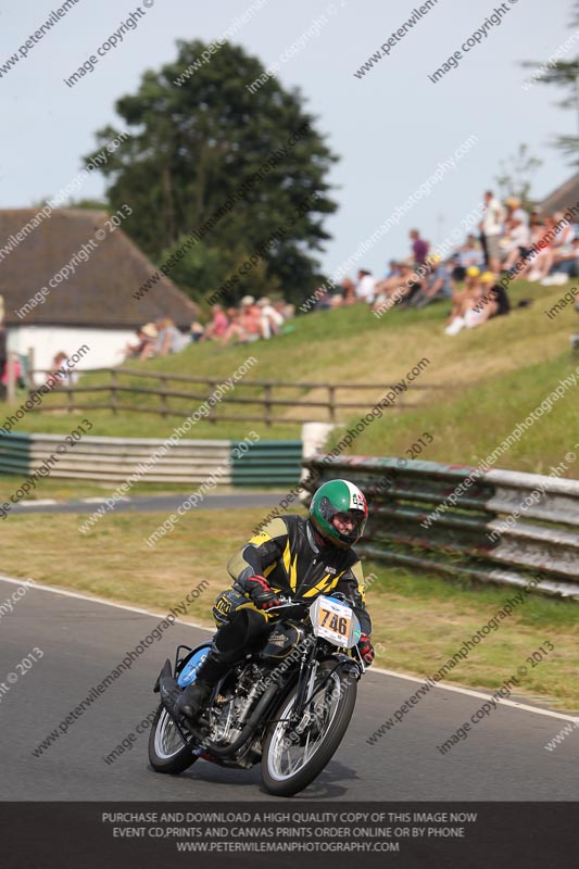 Vintage motorcycle club;eventdigitalimages;mallory park;mallory park trackday photographs;no limits trackdays;peter wileman photography;trackday digital images;trackday photos;vmcc festival 1000 bikes photographs