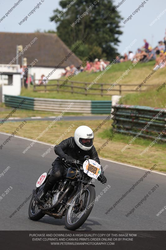 Vintage motorcycle club;eventdigitalimages;mallory park;mallory park trackday photographs;no limits trackdays;peter wileman photography;trackday digital images;trackday photos;vmcc festival 1000 bikes photographs