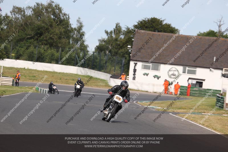 Vintage motorcycle club;eventdigitalimages;mallory park;mallory park trackday photographs;no limits trackdays;peter wileman photography;trackday digital images;trackday photos;vmcc festival 1000 bikes photographs