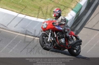 Vintage-motorcycle-club;eventdigitalimages;mallory-park;mallory-park-trackday-photographs;no-limits-trackdays;peter-wileman-photography;trackday-digital-images;trackday-photos;vmcc-festival-1000-bikes-photographs