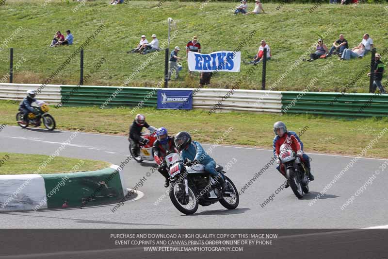 Vintage motorcycle club;eventdigitalimages;mallory park;mallory park trackday photographs;no limits trackdays;peter wileman photography;trackday digital images;trackday photos;vmcc festival 1000 bikes photographs