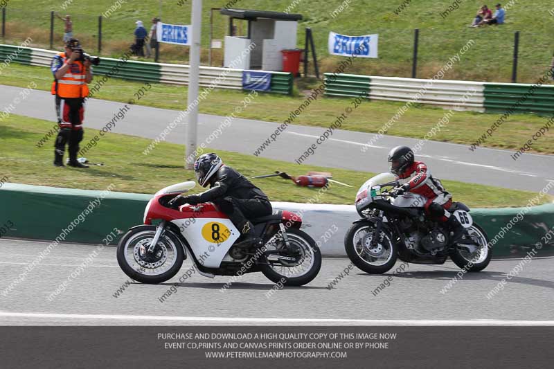 Vintage motorcycle club;eventdigitalimages;mallory park;mallory park trackday photographs;no limits trackdays;peter wileman photography;trackday digital images;trackday photos;vmcc festival 1000 bikes photographs