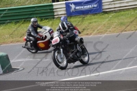 Vintage-motorcycle-club;eventdigitalimages;mallory-park;mallory-park-trackday-photographs;no-limits-trackdays;peter-wileman-photography;trackday-digital-images;trackday-photos;vmcc-festival-1000-bikes-photographs