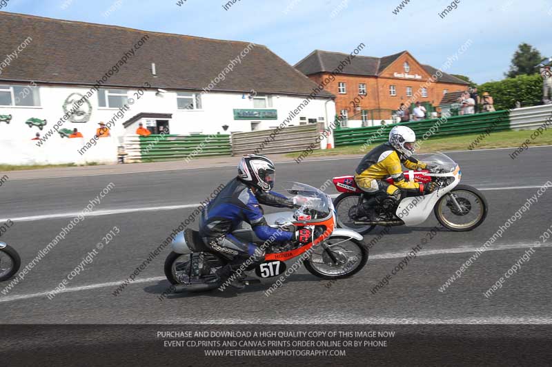 Vintage motorcycle club;eventdigitalimages;mallory park;mallory park trackday photographs;no limits trackdays;peter wileman photography;trackday digital images;trackday photos;vmcc festival 1000 bikes photographs