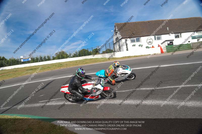 Vintage motorcycle club;eventdigitalimages;mallory park;mallory park trackday photographs;no limits trackdays;peter wileman photography;trackday digital images;trackday photos;vmcc festival 1000 bikes photographs