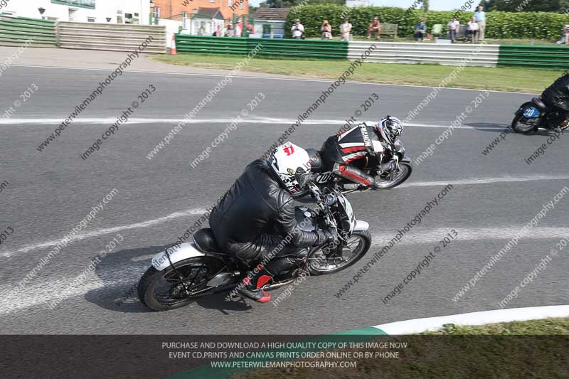 Vintage motorcycle club;eventdigitalimages;mallory park;mallory park trackday photographs;no limits trackdays;peter wileman photography;trackday digital images;trackday photos;vmcc festival 1000 bikes photographs