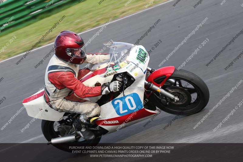 Vintage motorcycle club;eventdigitalimages;mallory park;mallory park trackday photographs;no limits trackdays;peter wileman photography;trackday digital images;trackday photos;vmcc festival 1000 bikes photographs