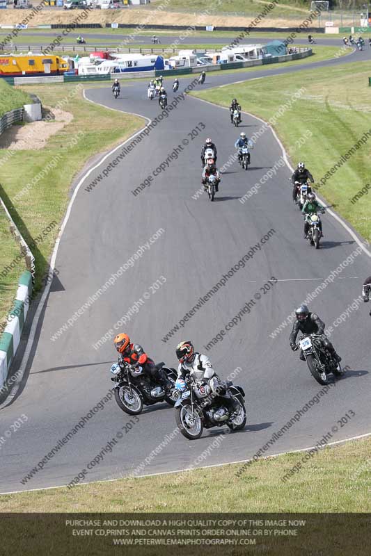 Vintage motorcycle club;eventdigitalimages;mallory park;mallory park trackday photographs;no limits trackdays;peter wileman photography;trackday digital images;trackday photos;vmcc festival 1000 bikes photographs