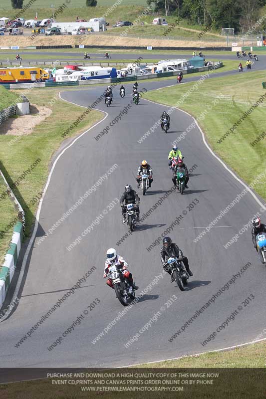 Vintage motorcycle club;eventdigitalimages;mallory park;mallory park trackday photographs;no limits trackdays;peter wileman photography;trackday digital images;trackday photos;vmcc festival 1000 bikes photographs