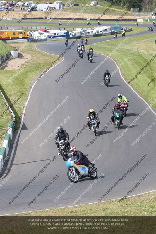 Vintage motorcycle club;eventdigitalimages;mallory park;mallory park trackday photographs;no limits trackdays;peter wileman photography;trackday digital images;trackday photos;vmcc festival 1000 bikes photographs