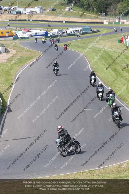 Vintage motorcycle club;eventdigitalimages;mallory park;mallory park trackday photographs;no limits trackdays;peter wileman photography;trackday digital images;trackday photos;vmcc festival 1000 bikes photographs