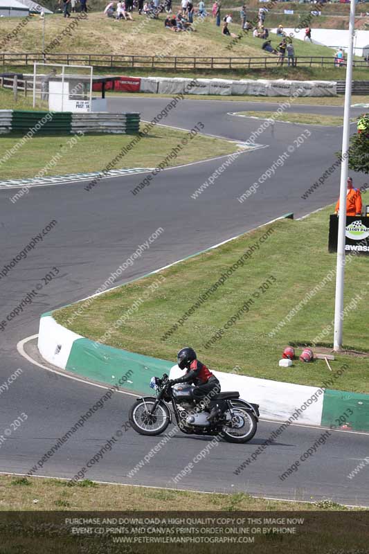 Vintage motorcycle club;eventdigitalimages;mallory park;mallory park trackday photographs;no limits trackdays;peter wileman photography;trackday digital images;trackday photos;vmcc festival 1000 bikes photographs