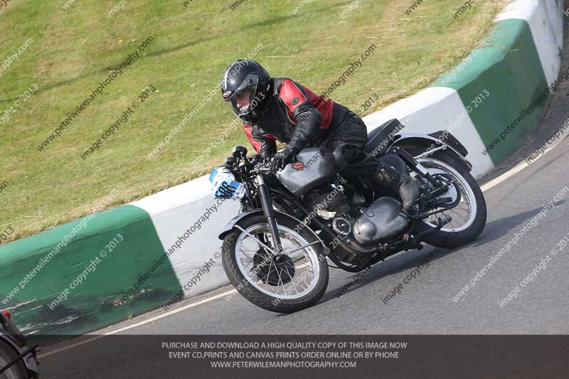 Vintage motorcycle club;eventdigitalimages;mallory park;mallory park trackday photographs;no limits trackdays;peter wileman photography;trackday digital images;trackday photos;vmcc festival 1000 bikes photographs