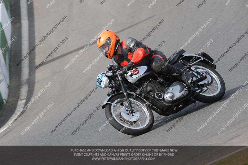 Vintage motorcycle club;eventdigitalimages;mallory park;mallory park trackday photographs;no limits trackdays;peter wileman photography;trackday digital images;trackday photos;vmcc festival 1000 bikes photographs