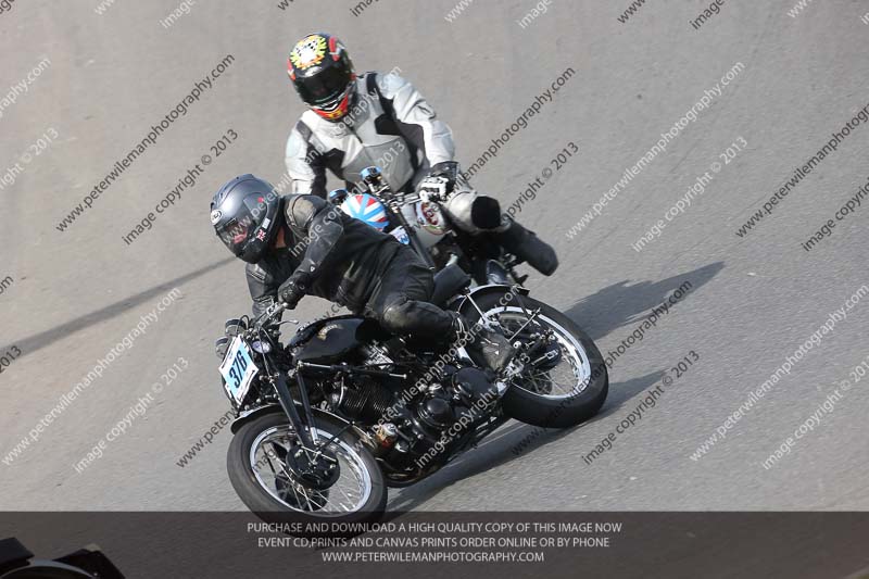 Vintage motorcycle club;eventdigitalimages;mallory park;mallory park trackday photographs;no limits trackdays;peter wileman photography;trackday digital images;trackday photos;vmcc festival 1000 bikes photographs