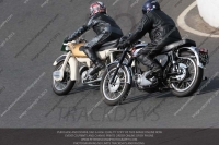 Vintage-motorcycle-club;eventdigitalimages;mallory-park;mallory-park-trackday-photographs;no-limits-trackdays;peter-wileman-photography;trackday-digital-images;trackday-photos;vmcc-festival-1000-bikes-photographs