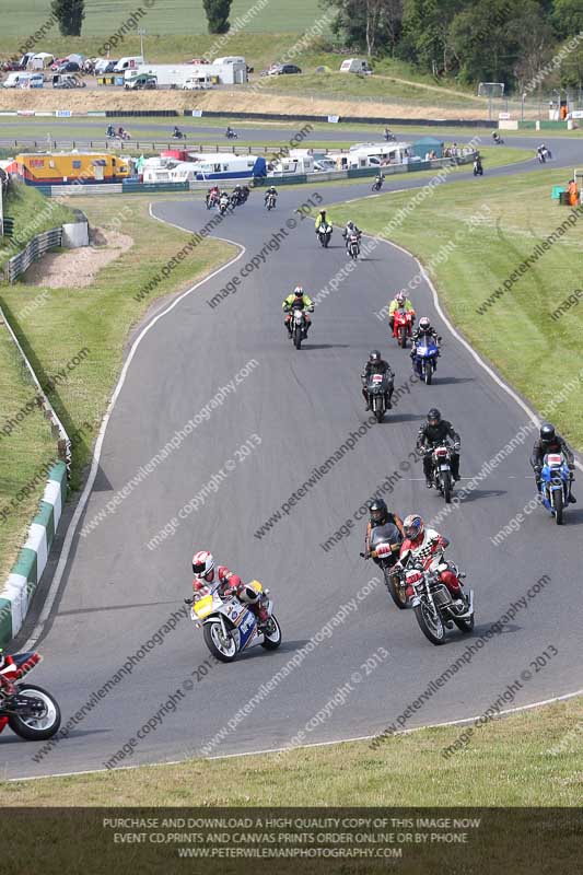 Vintage motorcycle club;eventdigitalimages;mallory park;mallory park trackday photographs;no limits trackdays;peter wileman photography;trackday digital images;trackday photos;vmcc festival 1000 bikes photographs