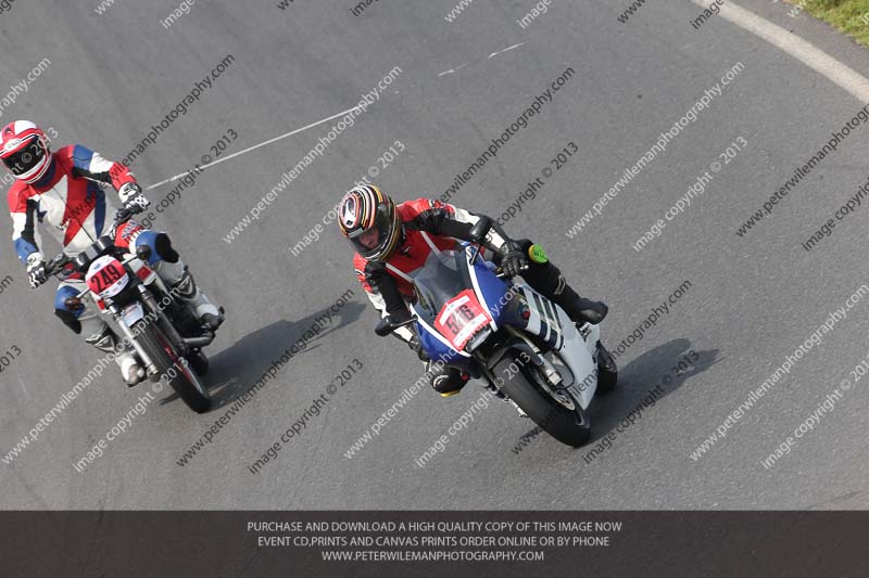 Vintage motorcycle club;eventdigitalimages;mallory park;mallory park trackday photographs;no limits trackdays;peter wileman photography;trackday digital images;trackday photos;vmcc festival 1000 bikes photographs