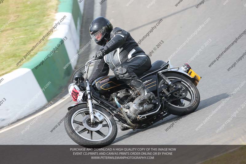 Vintage motorcycle club;eventdigitalimages;mallory park;mallory park trackday photographs;no limits trackdays;peter wileman photography;trackday digital images;trackday photos;vmcc festival 1000 bikes photographs