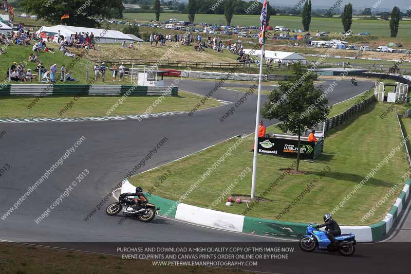 Vintage motorcycle club;eventdigitalimages;mallory park;mallory park trackday photographs;no limits trackdays;peter wileman photography;trackday digital images;trackday photos;vmcc festival 1000 bikes photographs