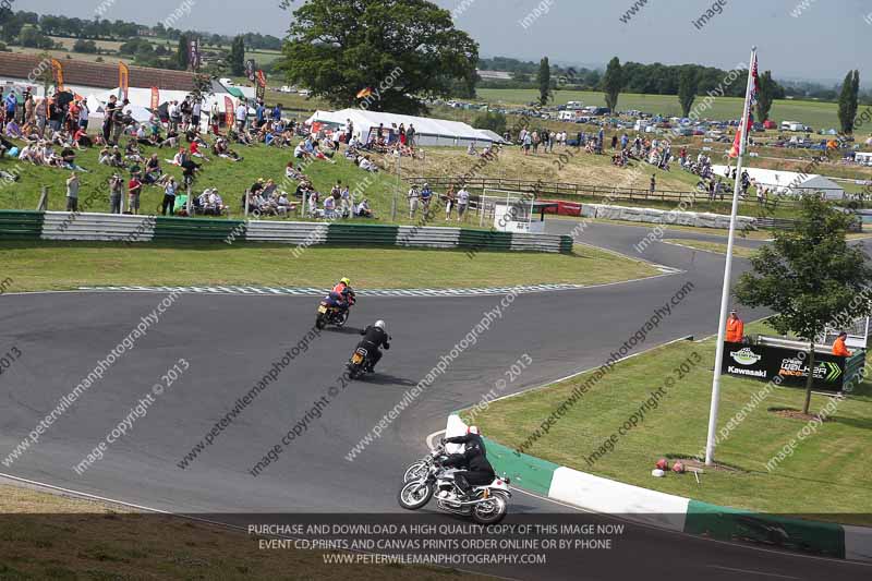 Vintage motorcycle club;eventdigitalimages;mallory park;mallory park trackday photographs;no limits trackdays;peter wileman photography;trackday digital images;trackday photos;vmcc festival 1000 bikes photographs