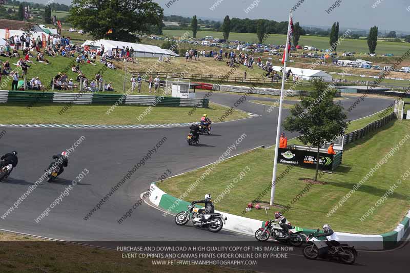 Vintage motorcycle club;eventdigitalimages;mallory park;mallory park trackday photographs;no limits trackdays;peter wileman photography;trackday digital images;trackday photos;vmcc festival 1000 bikes photographs