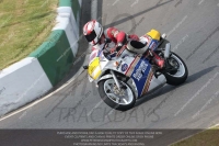 Vintage-motorcycle-club;eventdigitalimages;mallory-park;mallory-park-trackday-photographs;no-limits-trackdays;peter-wileman-photography;trackday-digital-images;trackday-photos;vmcc-festival-1000-bikes-photographs